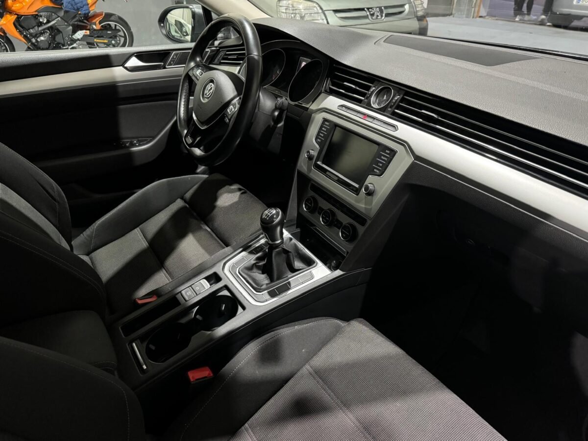 VOLKSWAGEN Passat Variant BlueMotion 1.6 TDI