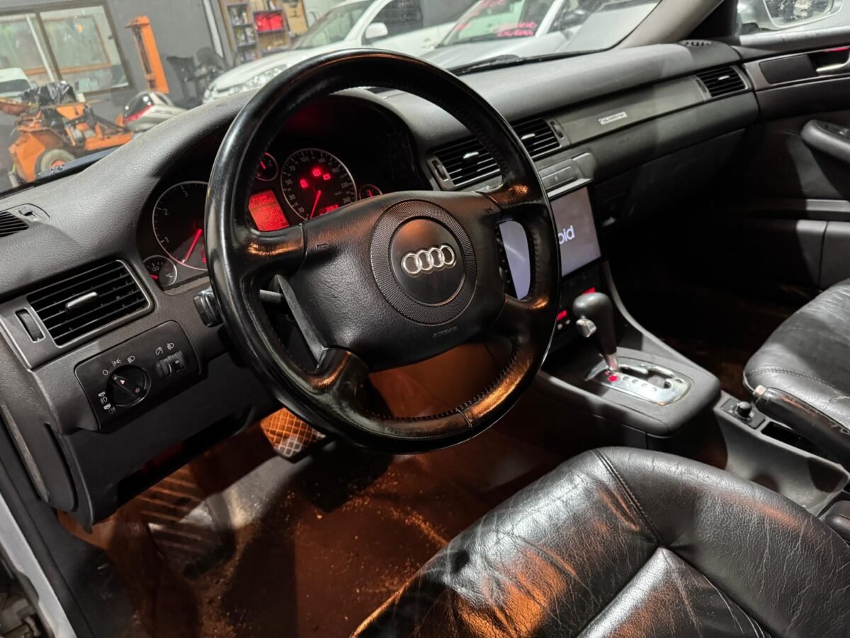 AUDI A6 2.5 quattro