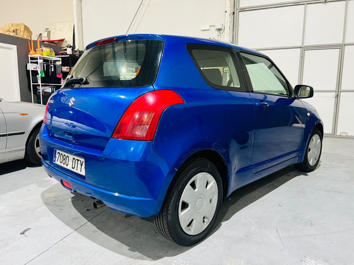 SUZUKI Swift 1.3 GLX 3p