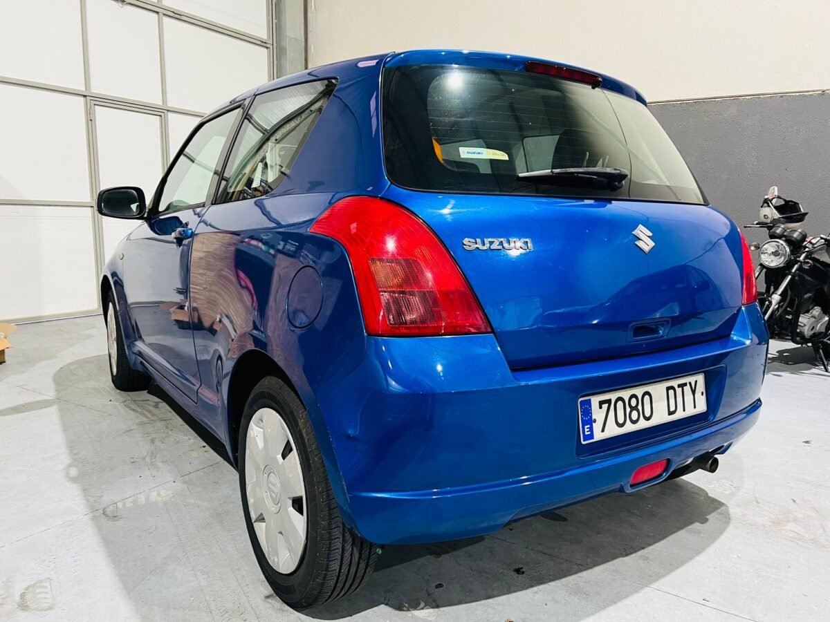 SUZUKI Swift 1.3 GLX 3p