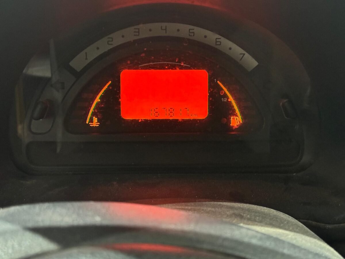 CITROEN C3 1.4 gasolina 5 puertas 