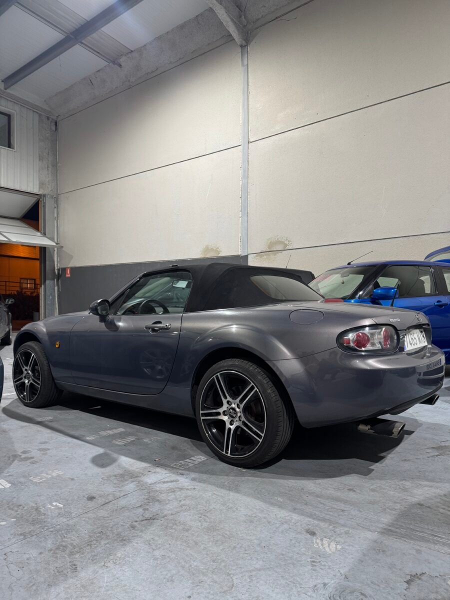 MAZDA MX-5 2.0