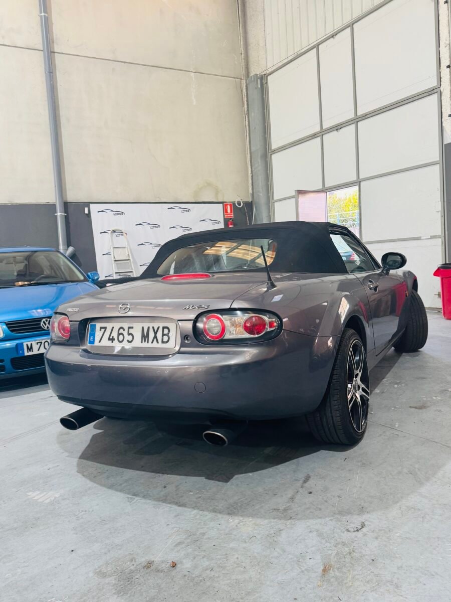 MAZDA MX-5 2.0