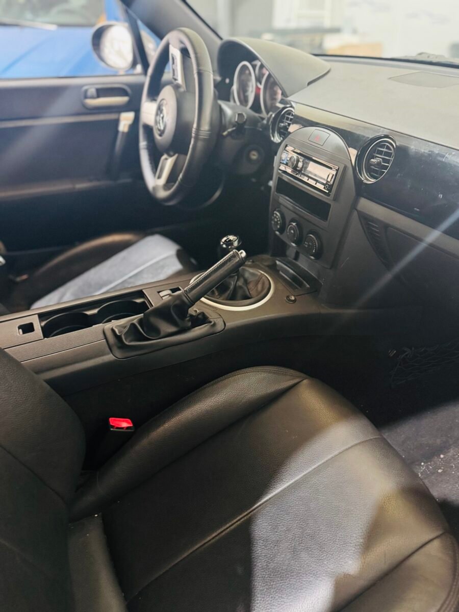 MAZDA MX-5 2.0
