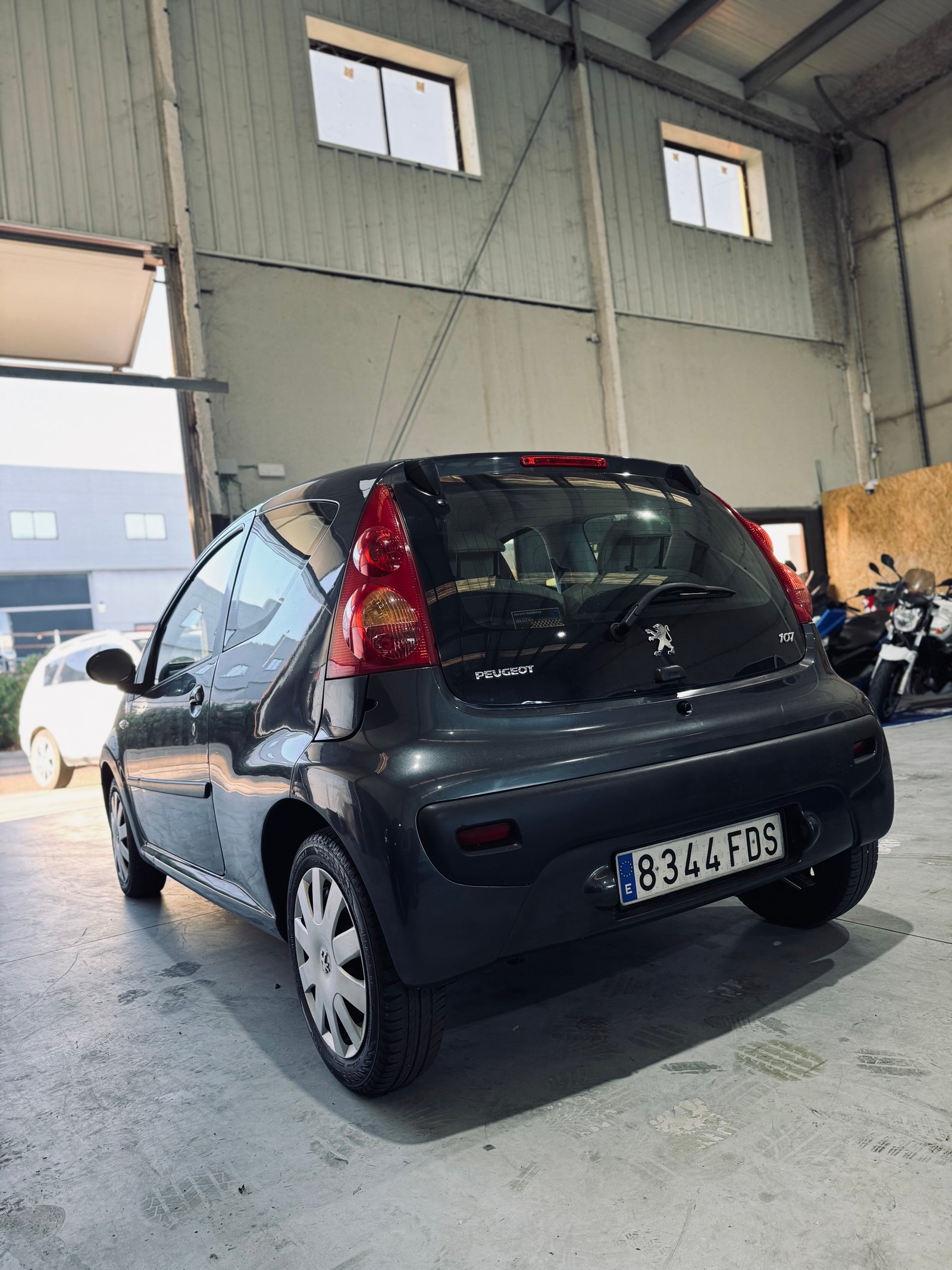 PEUGEOT 107 1.4 HDi