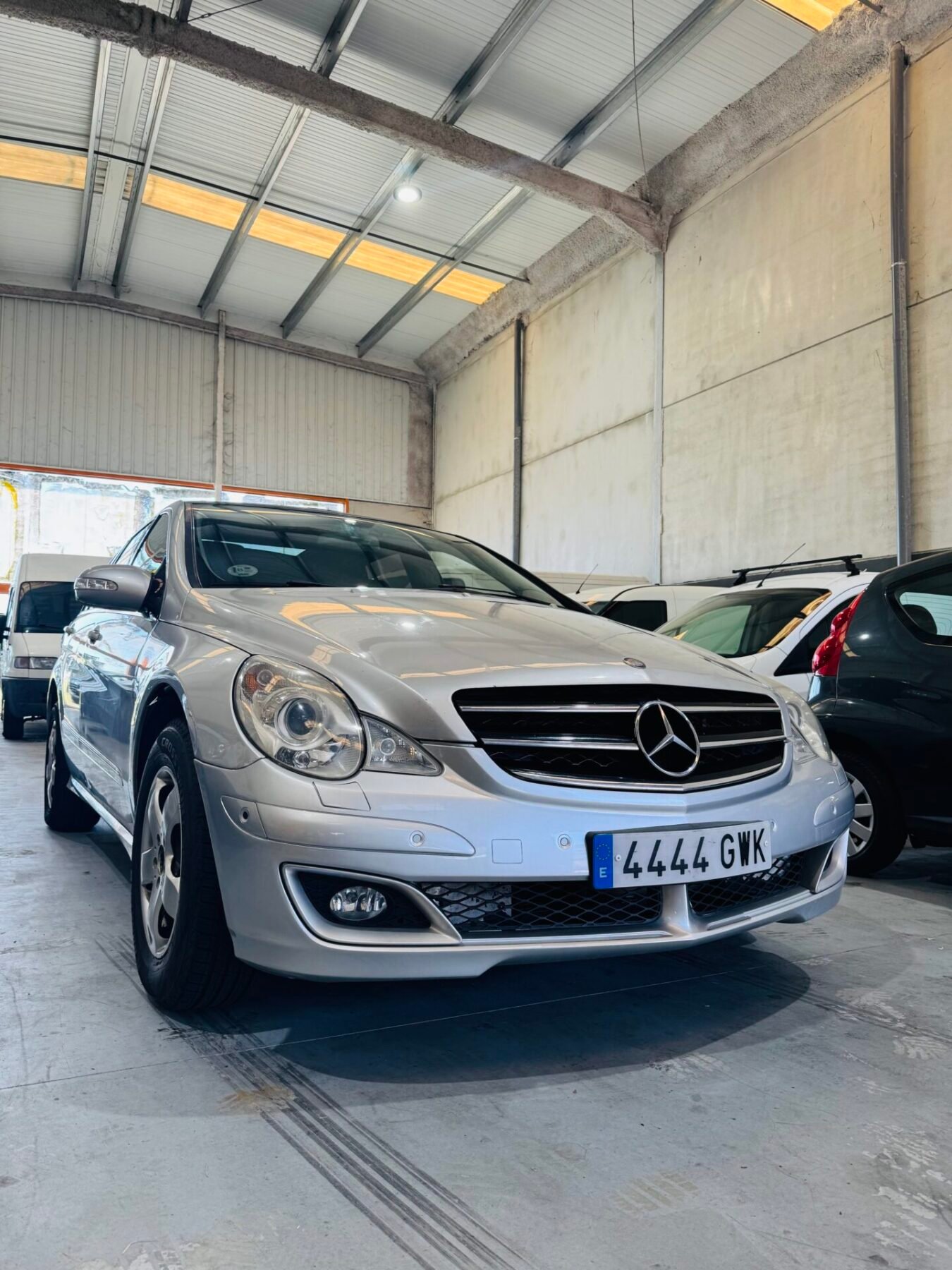 MERCEDES-BENZ Clase R 320 CDI