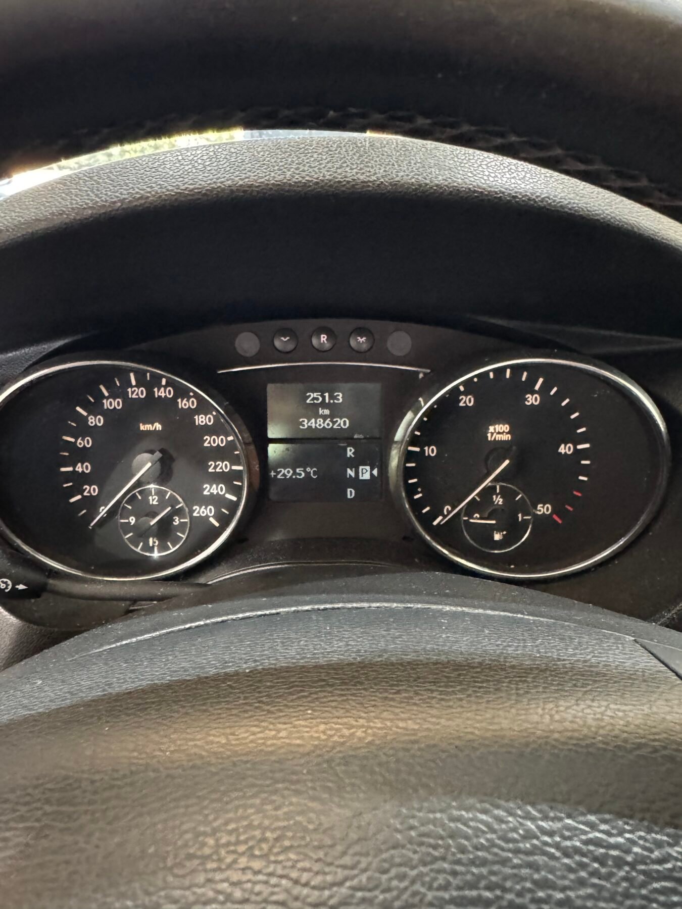 MERCEDES-BENZ Clase R 320 CDI