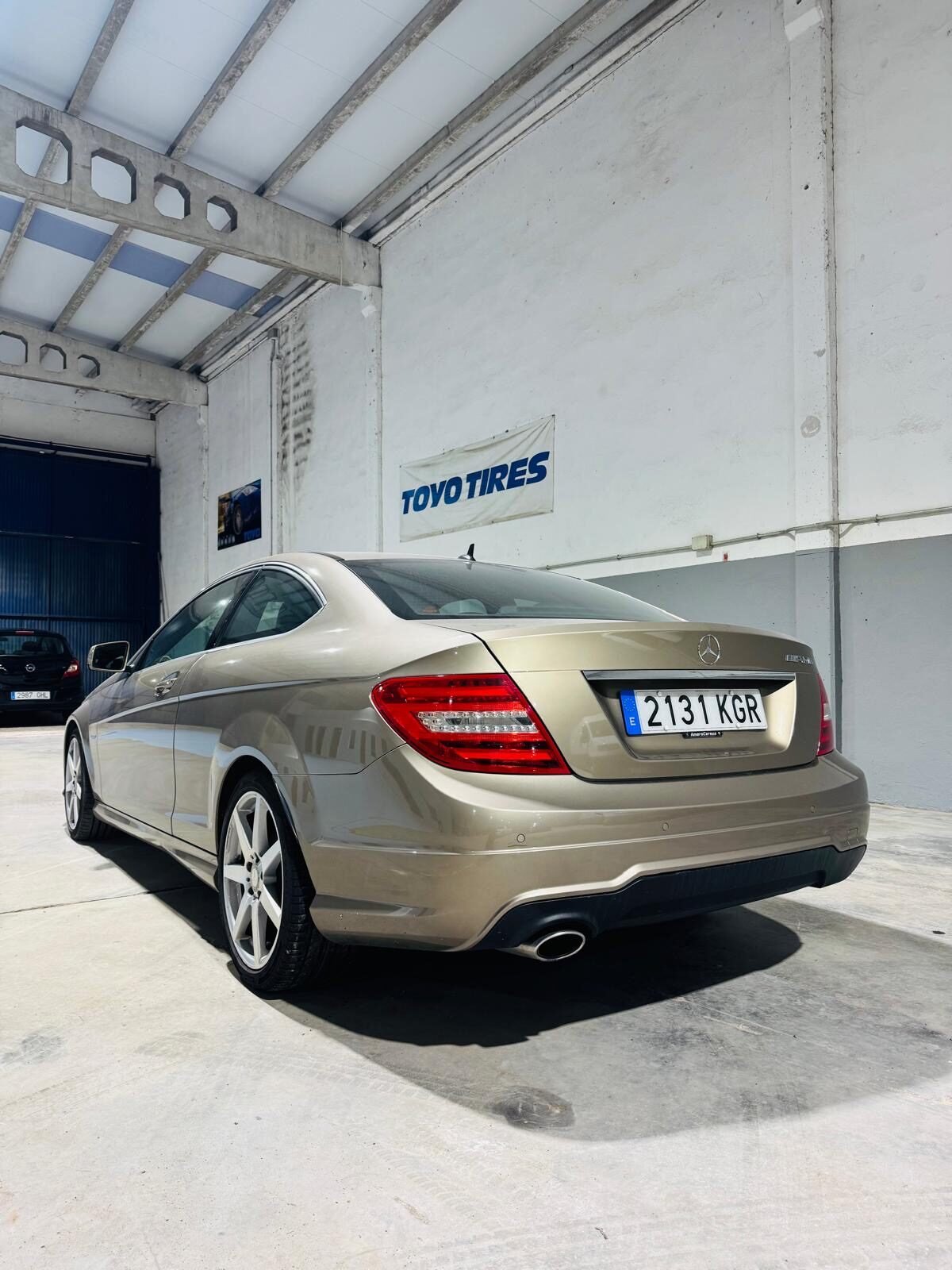 MERCEDES-BENZ 2.5CDI