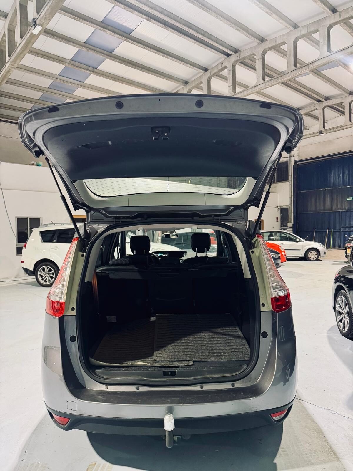 RENAULT Grand Scenic 1.6