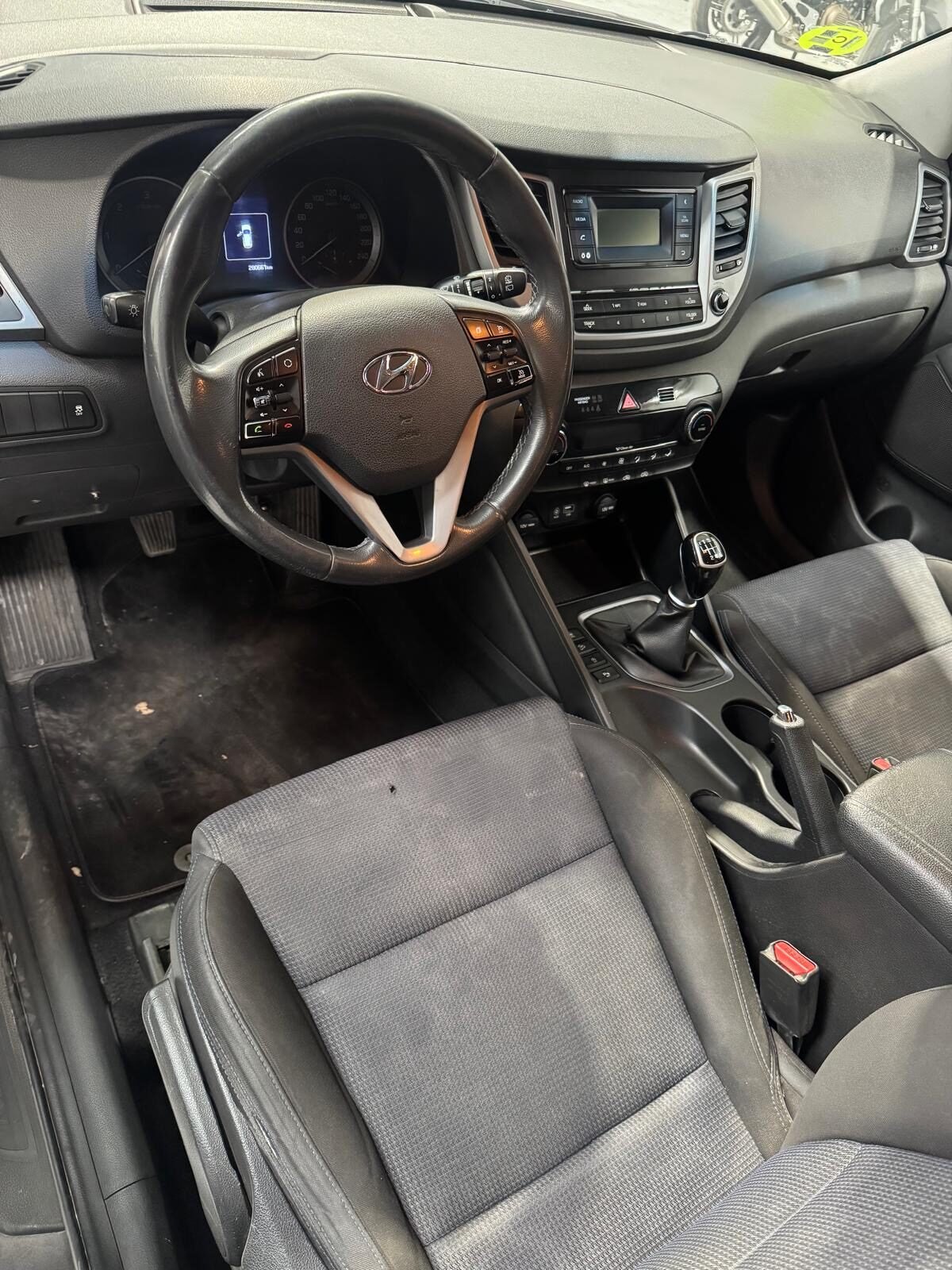 HYUNDAI 1.7
