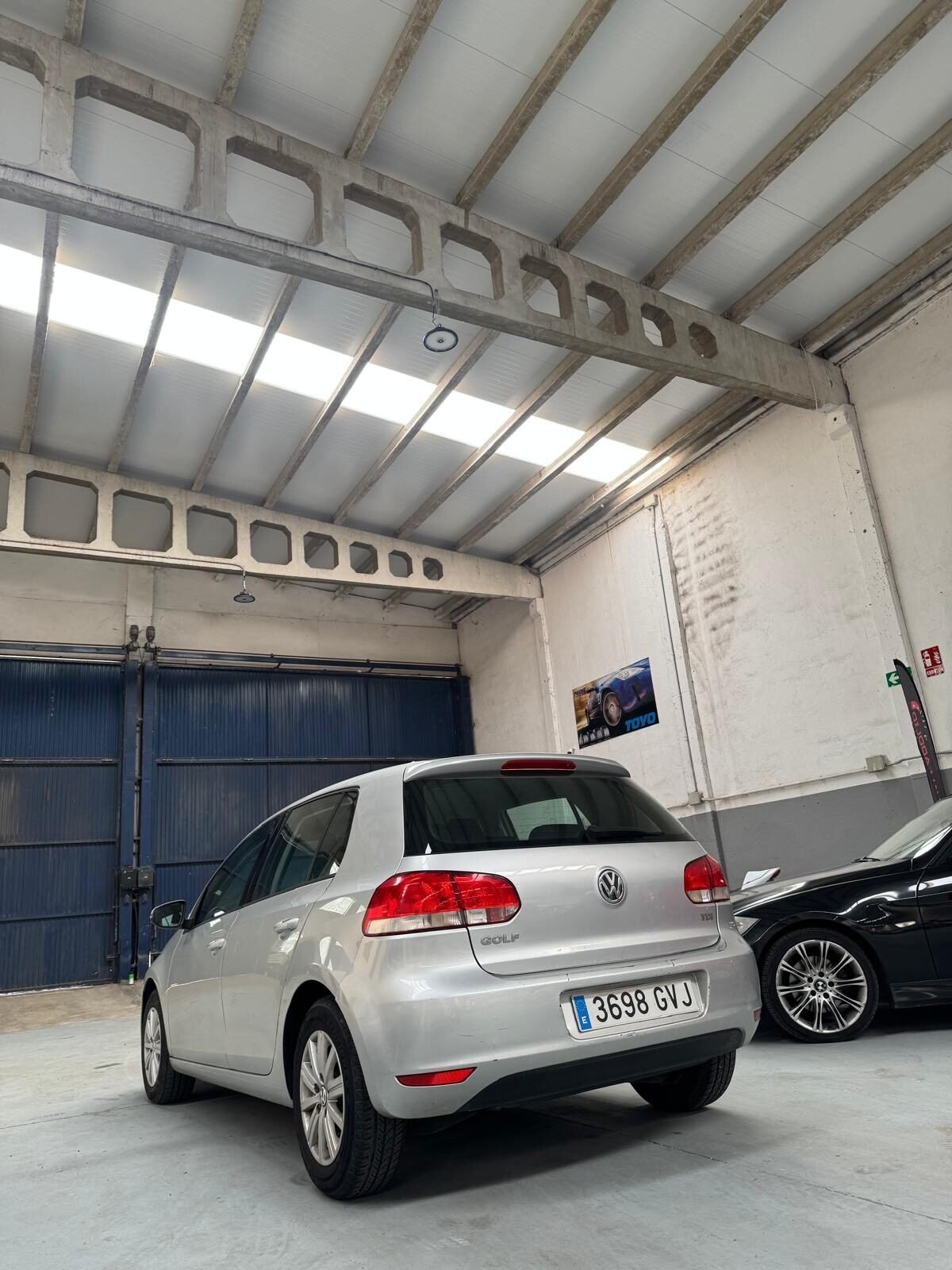 VOLKSWAGEN Golf 1.6