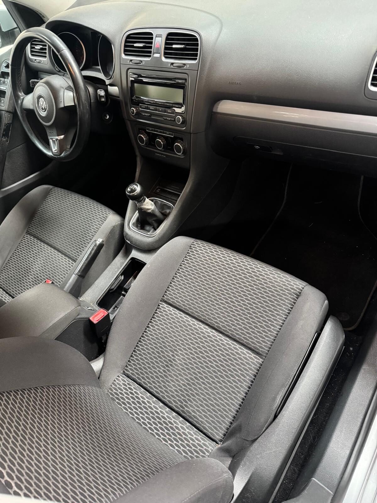 VOLKSWAGEN Golf 1.6