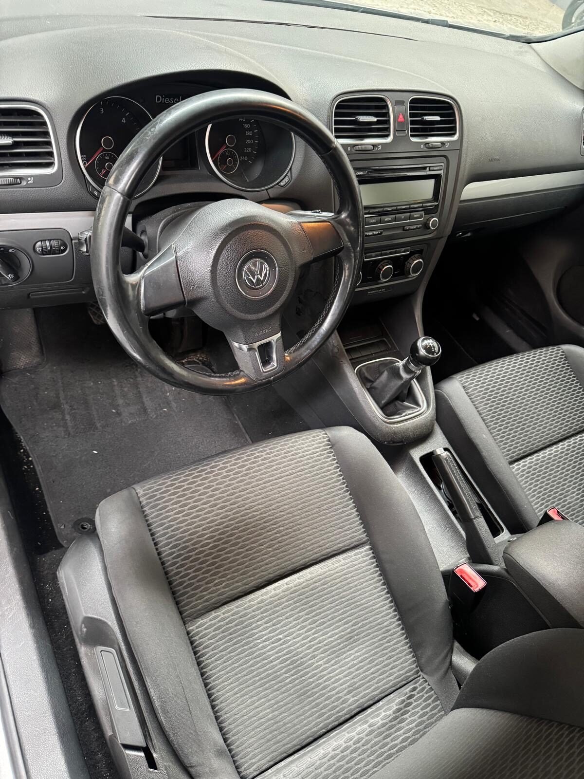 VOLKSWAGEN Golf 1.6