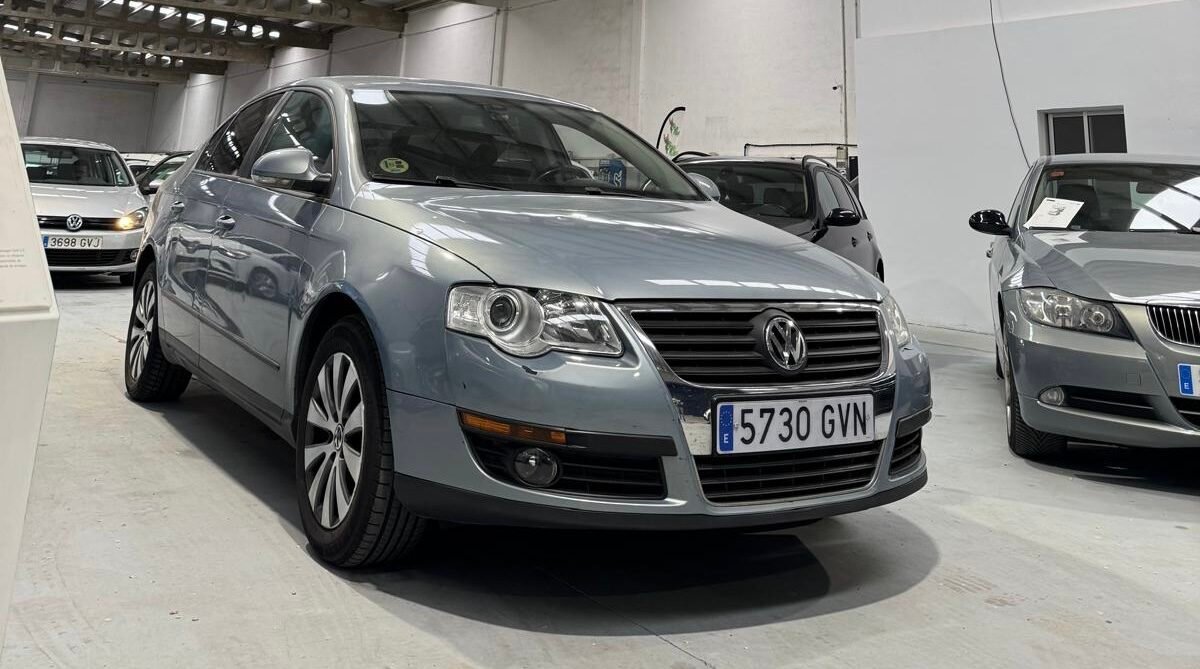 VOLKSWAGEN Passat 2.0