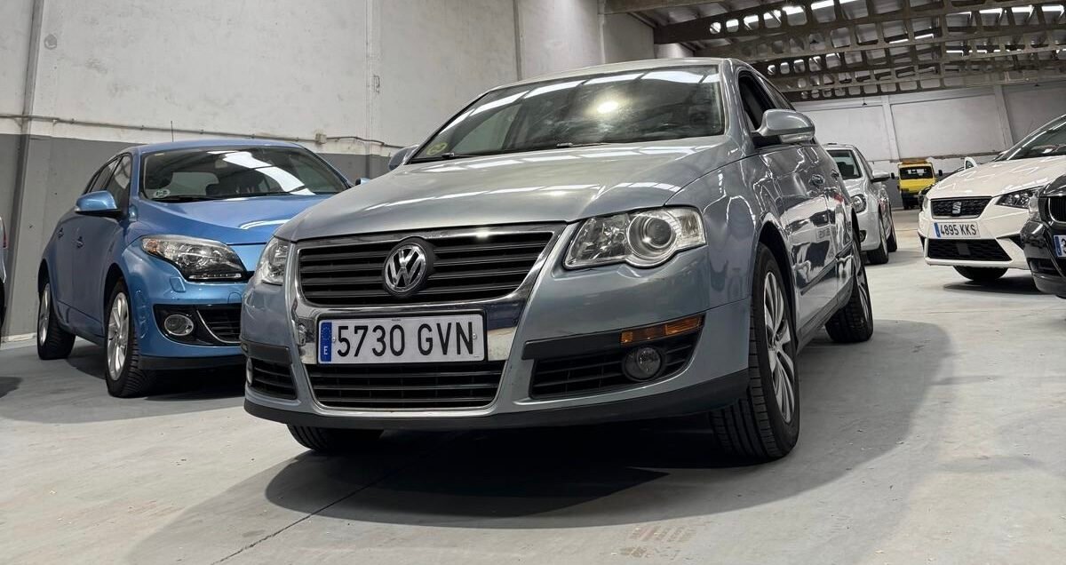 VOLKSWAGEN Passat 2.0