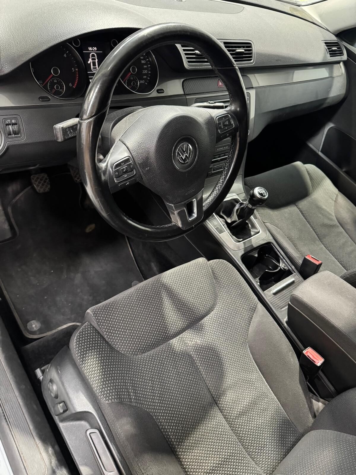 VOLKSWAGEN Passat 2.0