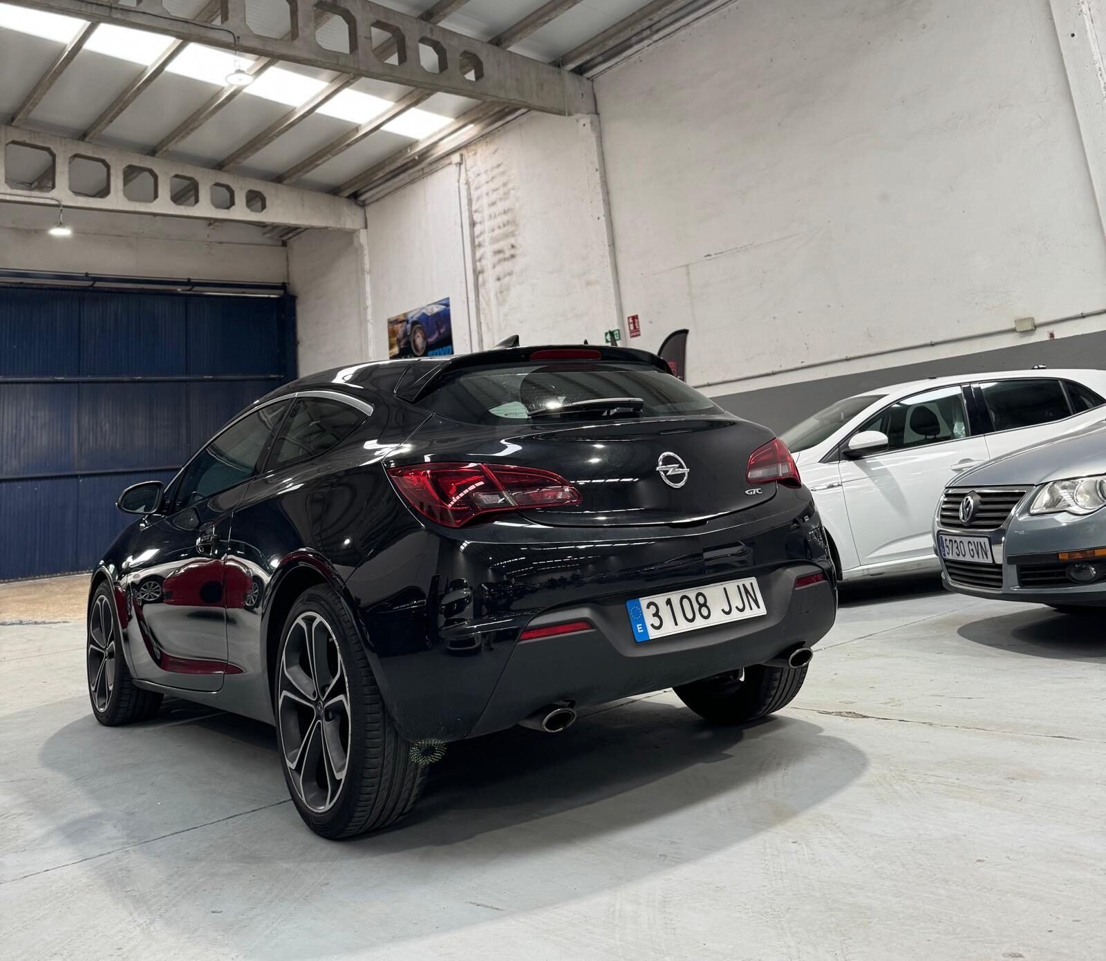 OPEL Astra 1.6 GTC 