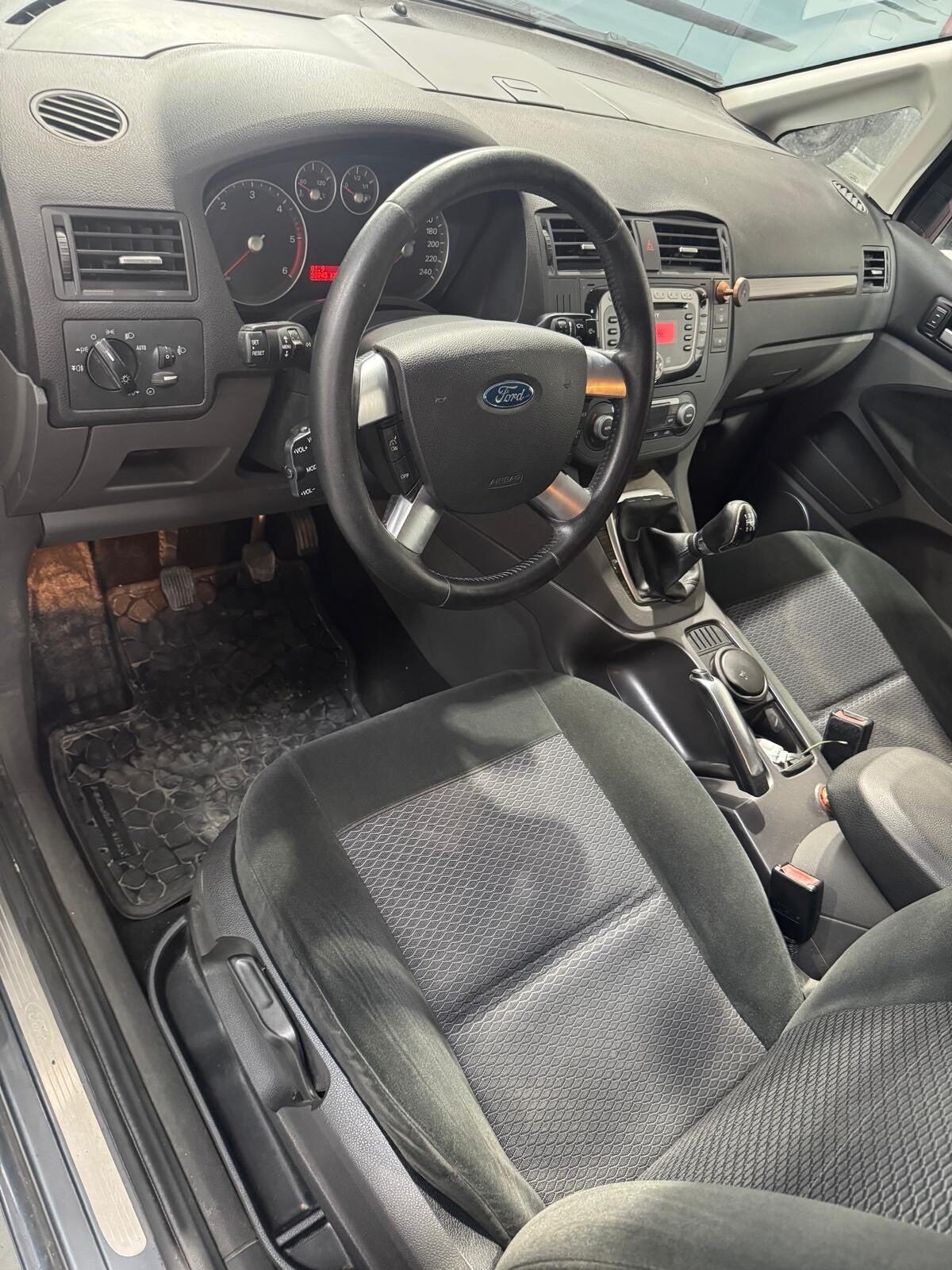 FORD Cmax 1.8 tdci 