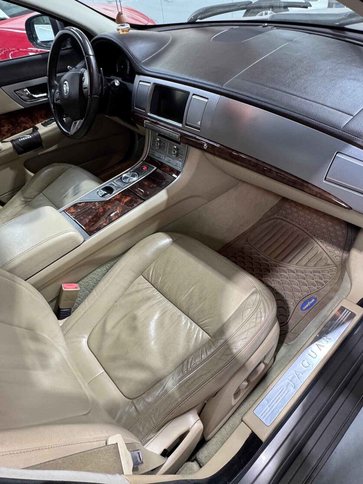 JAGUAR Xf 3.0